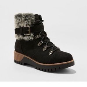 Women’s Hiker Lace Up Boots